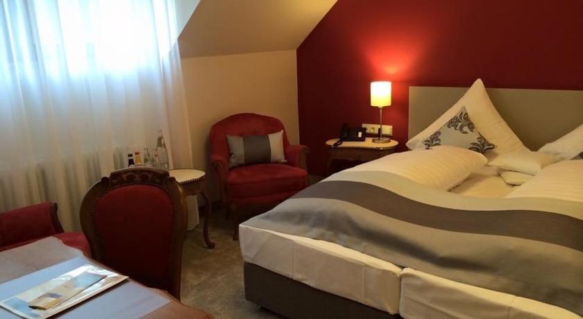 Hotel Restaurant Paradeismuehle Klingenberg am Main Δωμάτιο φωτογραφία